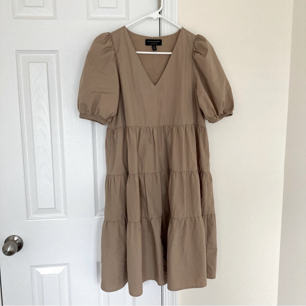 Puff sleeve tiered dress